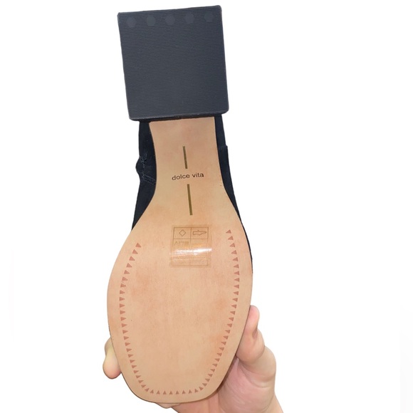 Dolce Vita Ulyses Black Suede Size 7 - Picture 2 of 6